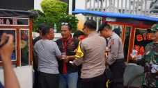 Aksi Buruh di Karawang...