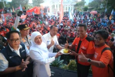 Peringati May Day, Gubernur...