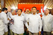 Dapat Dukungan Wiranto,...