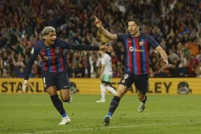 Barcelona Siap Gelar...