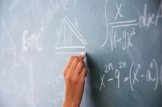 Tak Suka Matematika?...