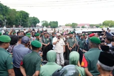 Beri Motor untuk Babinsa...