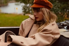 Taylor Swift Gandeng...