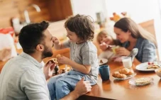 9 Tips Parenting yang...