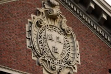 10 Universitas Terbaik...