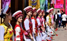 5 Populasi Suku Terbanyak...