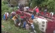 Kronologi Bus Pariwisata...