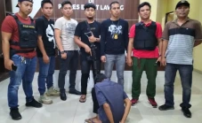 Gara-gara Telur Ayam,...