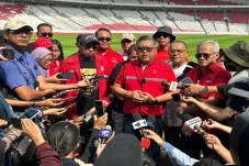Hasto Kasih Bukti Jokowi...
