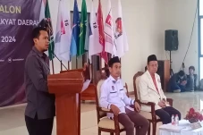 Daftar Bacaleg ke KPU,...