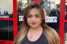 Profil Line Mukherjee,...