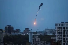 Perang Berkecamuk, Rusia...