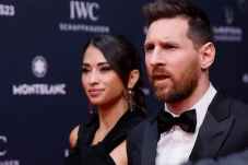 Lionel Messi Gabung...