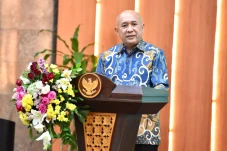 Menteri Teten Dorong...