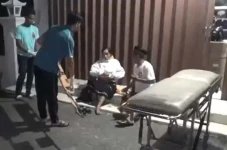 Pikap Tabrak Pikap Parkir...