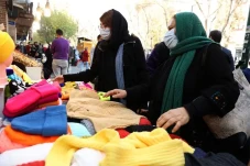 Iran Kian Keras Wajibkan...