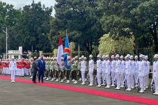 Perkuat Kerja Sama Pertahanan,...