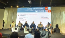 Yanuar Nugroho Paparkan...