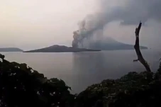 Gunung Anak Krakatau...
