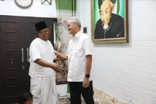 Ganjar Sowan ke Gus...