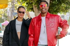 Nama Anak Pertama Rihanna...