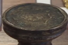 Misteri Hilangnya Cincin...