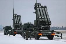 Rusia Coba Hancurkan...