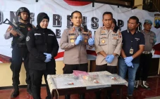 Pelaku Pembakaran Kantor...