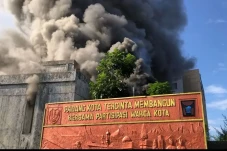 Gedung Bekas Kantor...