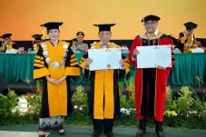 Rektor Ubhara Jaya Dapat...