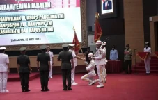 Mayjen TNI Agus Suhardi...