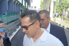 Ari Wibowo Santai Hadapi...