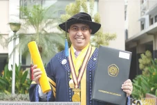 2 Kali Gagal Masuk Unpad,...