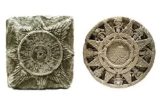 Makna Lambang Surya...