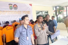 Polres Bekasi Tangkap...