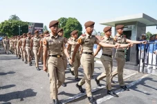 5 Perbedaan AKMIL dan...