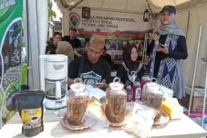 Beban Kerja Berat, Pendamping...