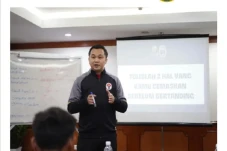 Mengenal Afif Kurniawan,...