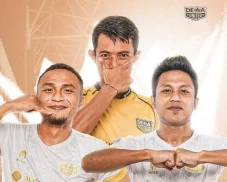 Dewa United Lepas Tiga...