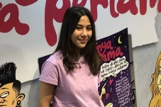 Hadir dalam Bentuk Komik,...