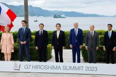 G7 Peringatkan China...