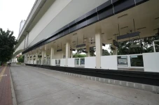 Wajah Baru, Halte Transjakarta...