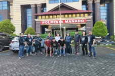 Cekcok saat Pesta Miras,...