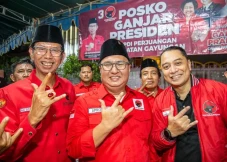 Hadiri Peresmian Posko...
