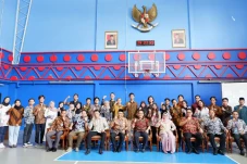 Pengurus Perhimpunan...