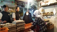 Harga Telur dan Daging...