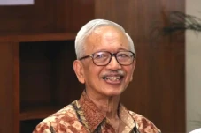 Menlu Retno Usulkan...