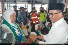 Tinjau Jemaah Haji di...