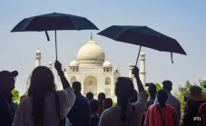 India Mendidih! Suhu...