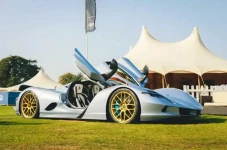 Hypercar Aspark Owl...